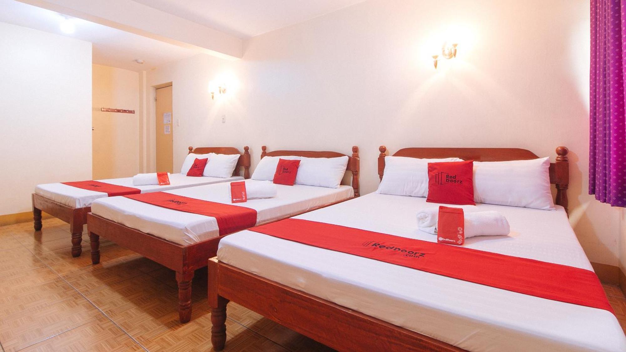 Reddoorz @ Golden Victory Hotel Mabalacat Pampanga Εξωτερικό φωτογραφία