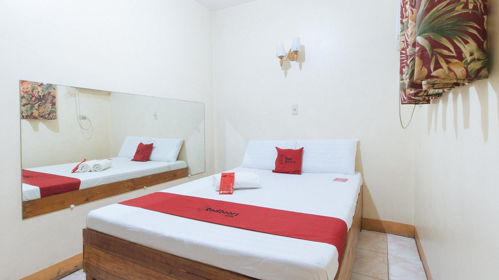 Reddoorz @ Golden Victory Hotel Mabalacat Pampanga Εξωτερικό φωτογραφία