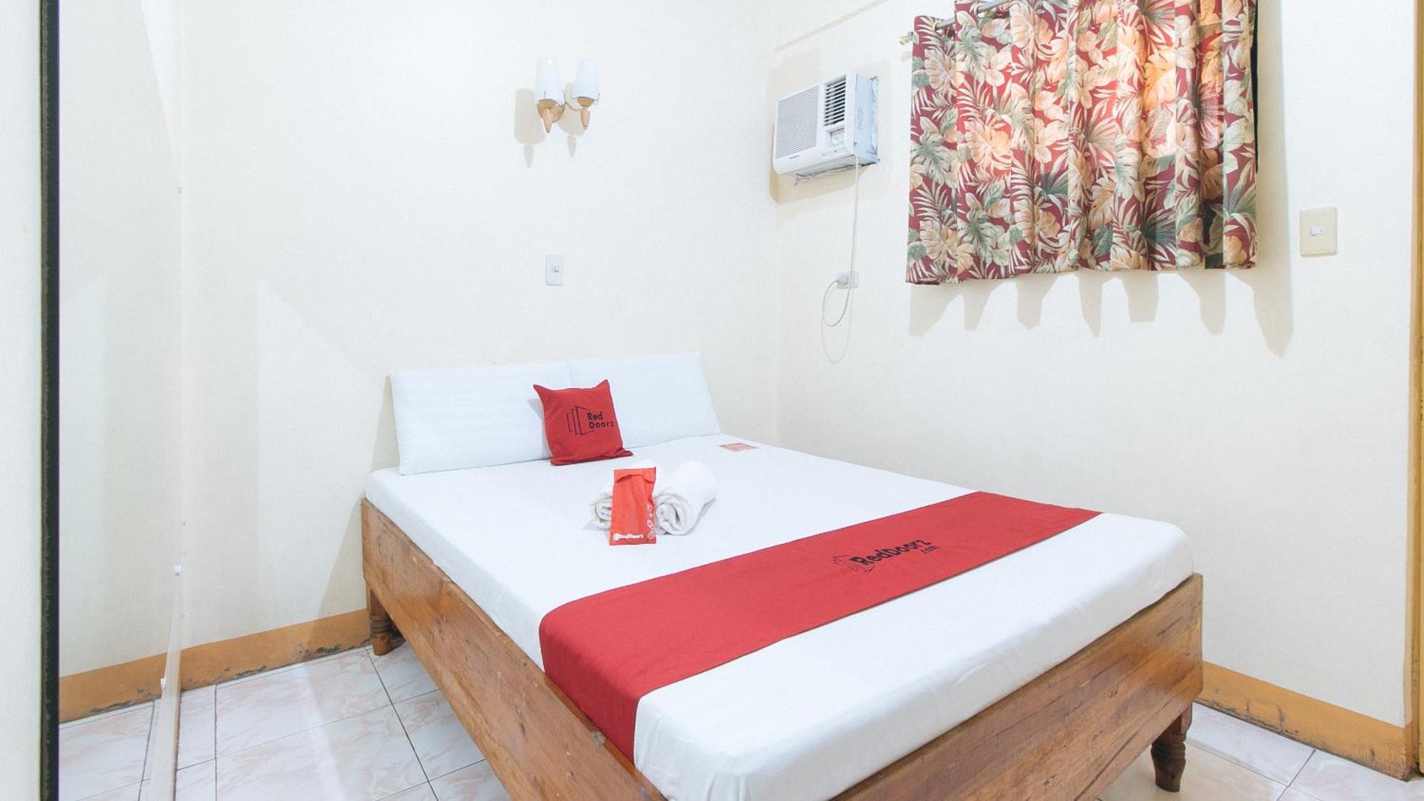 Reddoorz @ Golden Victory Hotel Mabalacat Pampanga Εξωτερικό φωτογραφία